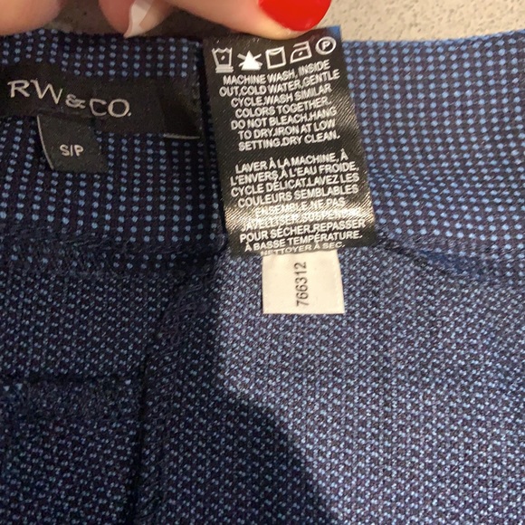 RW&Co Women’s Capri Pant - Picture 6 of 12